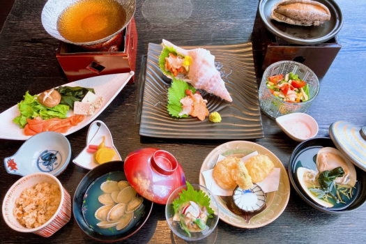 貝好きにはたまらない、海の宝・貝づくしをお愉しみくださいませ。 貝好きにはたまらない、海の宝・貝づくしをお愉しみくださいませ。