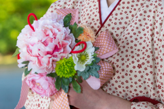 記念日の花束。オプションでグレードアップも承ります。 記念日の花束。オプションでグレードアップも承ります。