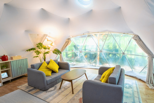 【最大6名／冷暖房完備】ドームテント5M（シュラフ6台）