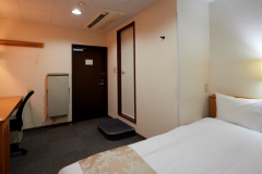 【客室】セミダブル120cm　モダンとくつろぎが調和する、洗練された滞在空間