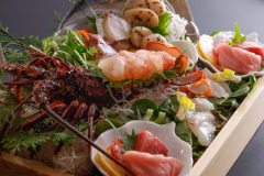 【人気NO.1の特選プラン】伊勢海老1人に1尾と黒毛和牛サーロインステーキ付の創作和会席