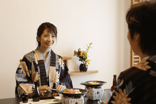 ご夕食をお部屋でゆっくりお召し上がりいただけます♪