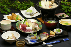 梅会席
※料理内容はイメージです。仕入れの状況により変更の可能性がございます。