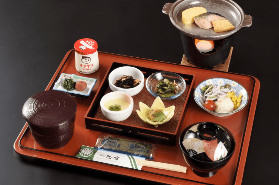 杜の宿の和朝食膳です。御飯のおかわりは自由ですよ♪