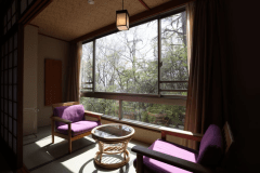 【海は見えません！4階山側12畳和室+広縁】（禁煙）