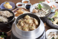 牡蠣フルコースプランイメージ画像。牡蠣飯は釜で炊きます！
