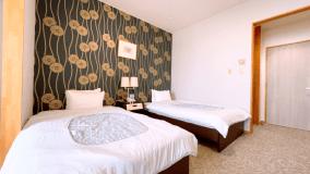 【和洋室】ツイン・和室4.5畳　2〜4名様まで