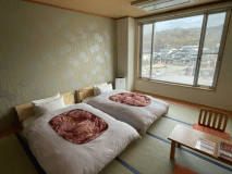 平日お任せ部屋例：山側和室ツインローベッド