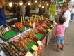 新潟県内でも多数のお客様が来られる寺泊魚市場