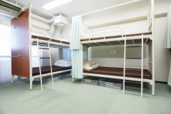 相部屋2段ベッドドミトリー