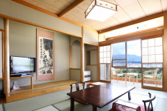 □【スタンダード和室】和風旅館ならではの趣のお部屋。ゆったりしたい温泉旅に