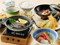 【いさり火御膳】あわびの踊り焼きとお刺身４点盛・サクサクの天婦羅