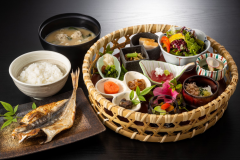 朝食は5種類から選べる焼きたての干物付