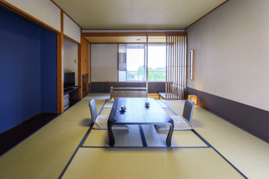 【The Guest Wing】Japanese-style room (10 tatami mats) / Bath included ※Non-smoking※