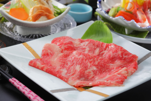 当館最高ランクの夕食「煌き会席」食事にこだわるグルメ旅に