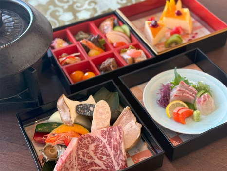 【海への道】個室で味わう国産牛ステーキ＆海の幸＆9種のオードブルが楽しめるグリルダイニングプラン