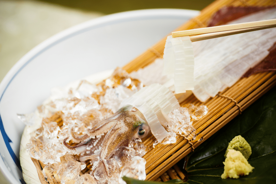 『活白イカの姿造り』