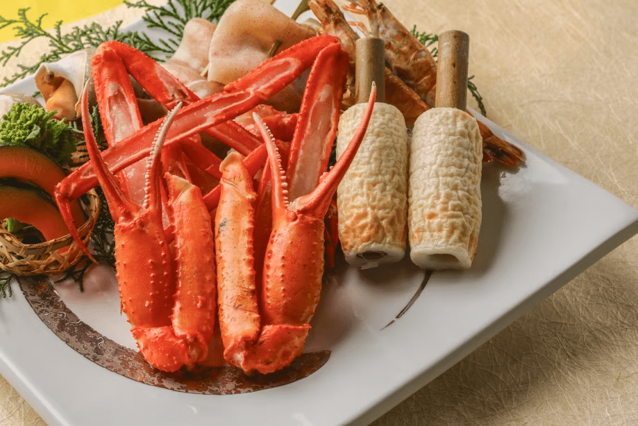 【食べ比べ】2大ブランド　香住ガニと但馬牛が一緒に食べられる　～『春のよくばり会席』～