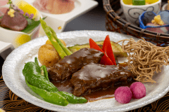 信州プレミアム牛の炭火焼ビーフシチュー2名盛