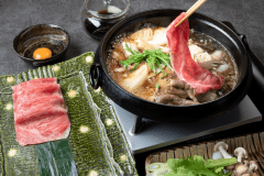 【極上和牛】リピーターのお客様にしかお出ししていなかった、トロける『おおいた和牛サーロインのすき焼き』プラン