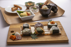 【朝食イメージ】おいしいお米を使った“おにぎり”を食べて、朝から元気いっぱい♪