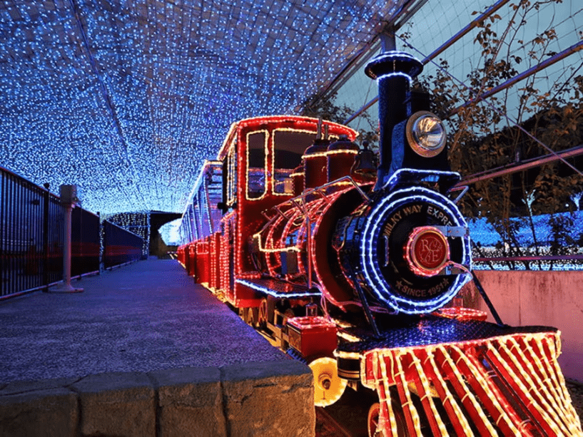 光に包み込まれ、光で遊ぶ体験空間【HIKARIUM】銀河鉄道ミルキーウェイ 光に包み込まれ、光で遊ぶ体験空間【HIKARIUM】銀河鉄道ミルキーウェイ