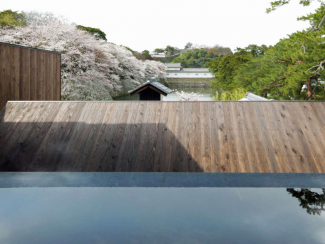 城見の湯／四季の彩で染まるキャッスルビューの湯情をお楽しみいただけます。