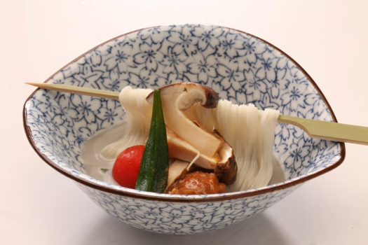 秋の贅沢・松茸を堪能ー近江牛と松茸会席ー