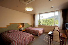 洋室　ツインルーム（街側）