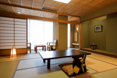 本館客室　和室１０畳／喫煙～バス・トイレ付き～