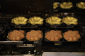 岩村もみじ屋　もみじ饅頭型
