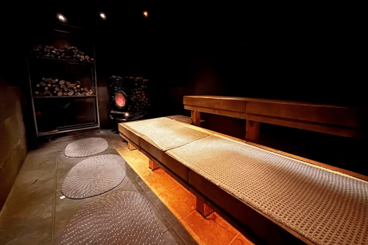 【BBQ食材持ち込みOK♪】本格サウナとBBQを堪能！贅沢グランピングプラン