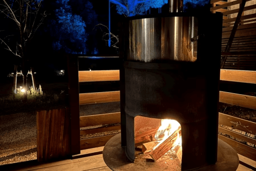 プライベートデッキにはドラムストーブを完備♪