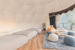 【0】温泉付きドームテント　ダブルベッド×3台