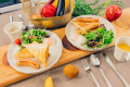 【からだにやさしい朝食付き♪】夕食はお持ち込み自由♪ご朝食は各お部屋で♪【一泊朝食付き】