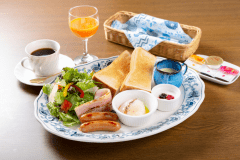 【一泊朝食付き】全五棟の離れで贅沢な時間を・・・隣接のカフェでの朝食付きプラン