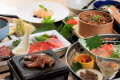 ご夕食は、料理長自慢の創作和食のコースをご用意いたします。