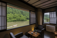 本館・角部屋和室ベッドルーム例