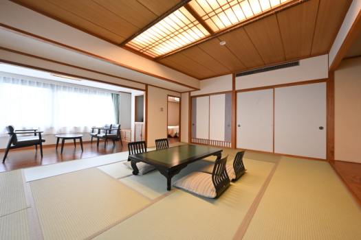 ◆特別室◆やまびこの間（デラックス和洋室）※食事は会食場