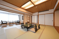 ◆特別室◆やまびこの間（デラックス和洋室）※食事は会食場