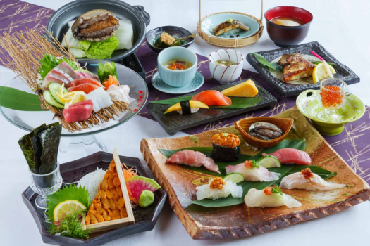 【鮨屋台PREMIUM】贅沢尽くし！板ウニ＆鮑ステーキ＆特上握りを味わうプレミアム鮨コース＜記念日や特別な日に＞