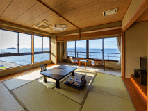 【ペット非対応】角部屋和室10畳｜静寂な空間で心癒される