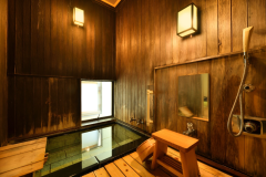 【お部屋おまかせ】源泉かけ流し内湯付客室