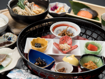 *【朝食一例】野菜たっぷり熱々のお味噌汁や、下仁田こんにゃくの田楽などをご用意