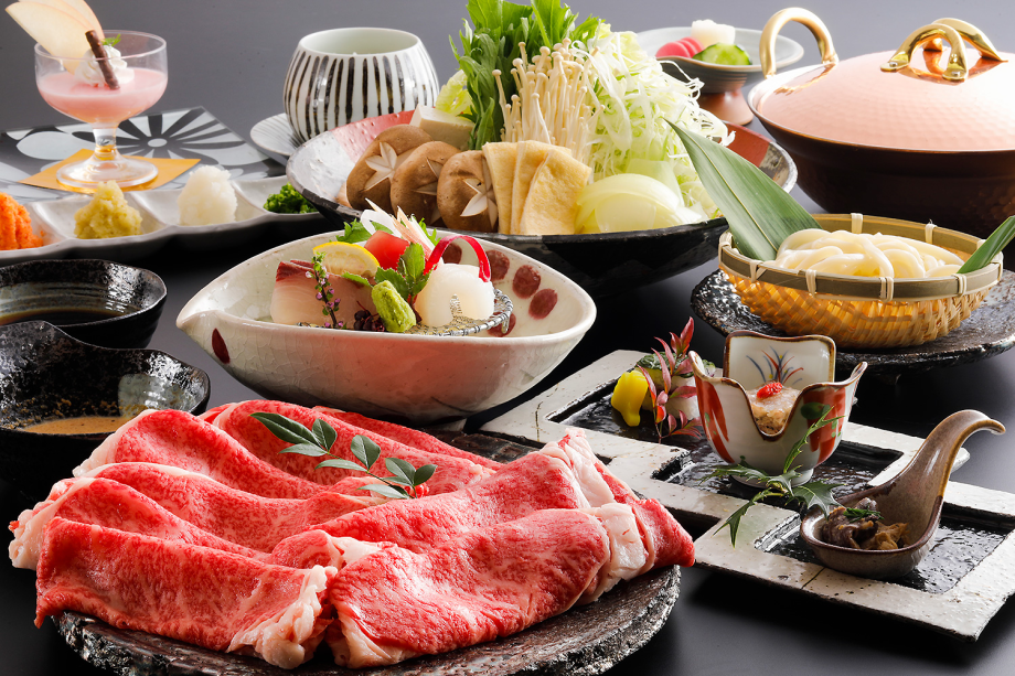 ＼ 楽しいお部屋食 ／プロの味わいをお部屋で仕上げるハーフセルフスタイル♪＜姫路和牛のすき鍋＞