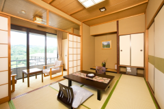 翔鷺館 本館 ／ 和室(7.5畳)