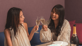 【Anniversary Plan】お誕生日やアニバーサリーステイに。センイルケーキ＆スパークリングワイン付き＜朝食付・ラウンジフリーフロー＞