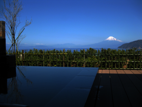 【年末年始プラン】世界遺産「富士山」と駿河湾を一望 伊豆のフレンチ懐石全8品＜12月27日～1月3日＞