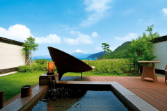 【沖の嶺】温泉露天風呂付客室　富士山と美しい駿河湾を一望