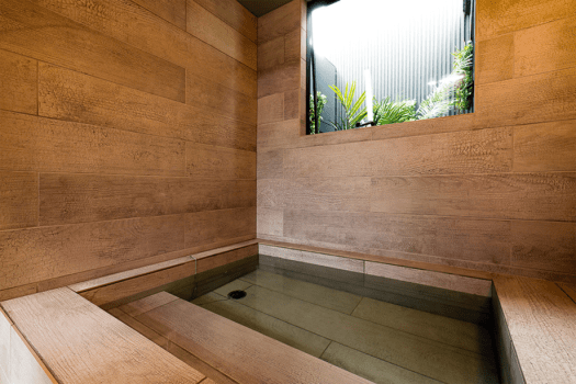 【乗馬体験付き】優雅な乗馬リトリート｜海沿いおさんぽ or 海泳ぎ（素泊まり）｜アクティビティ